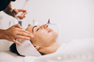 PRX-T33: Il Trattamento Biostimolante Senza Aghi per una Pelle Luminosa, Compatta e Senza Macchie